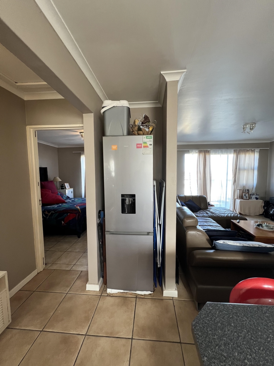 To Let 2 Bedroom Property for Rent in Sea Breeze Western Cape